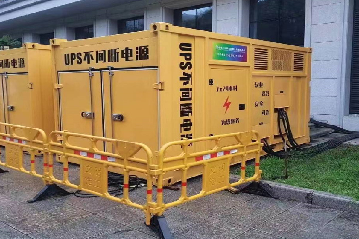 扎鲁特发电机租赁施工现场